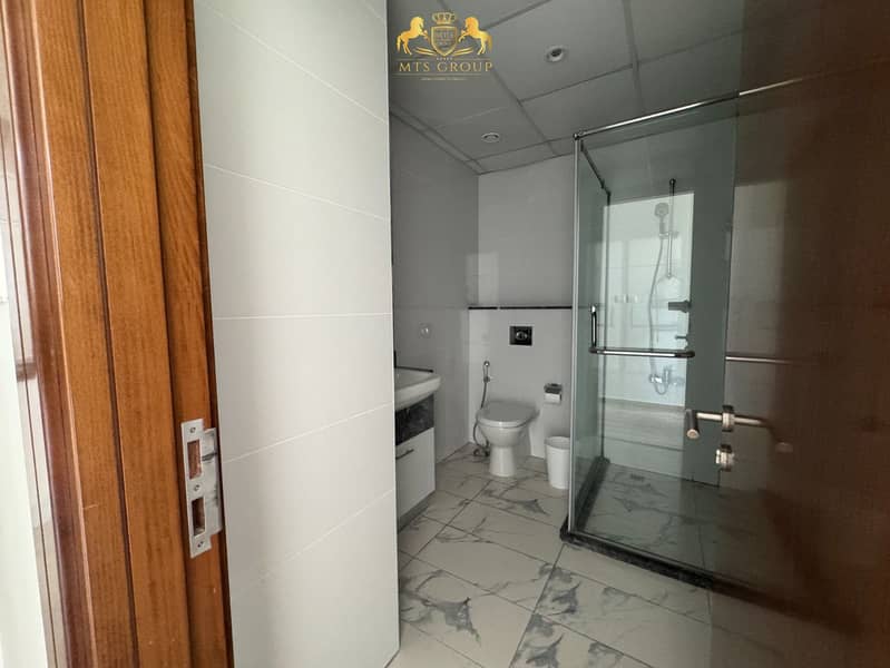 Spacious 3 BHK for Sale | Meera Tower | Al Habtoor - Image 18