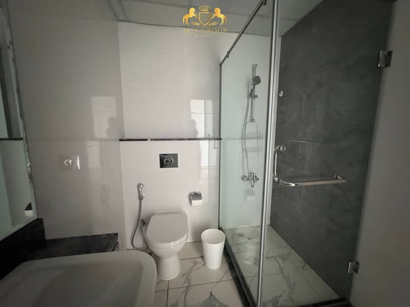 Spacious 3 BHK for Sale | Meera Tower | Al Habtoor - Image 21