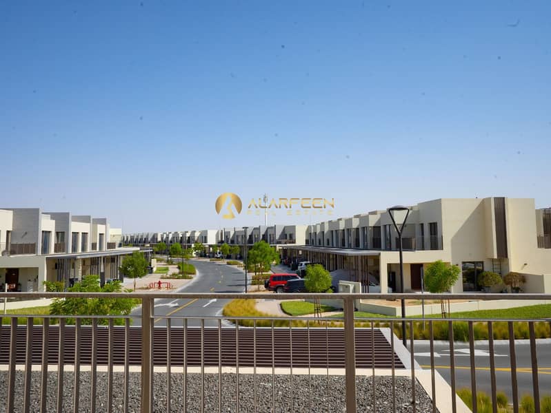 4BR+Maid | Spacious Villa | Best Location - Image 12