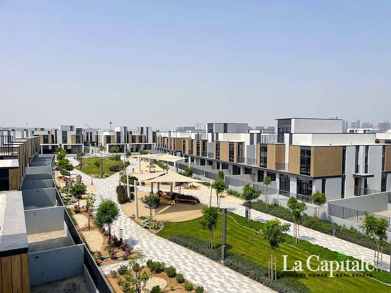 On Pool and Park | Premium Corner Unit | Brand New - Image 28