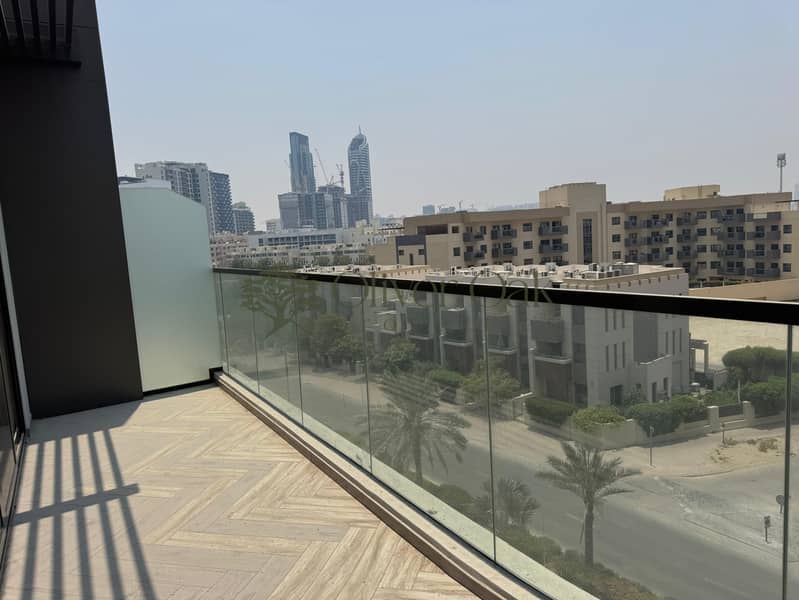 Ready to Move | Brand New | Modern Finishes