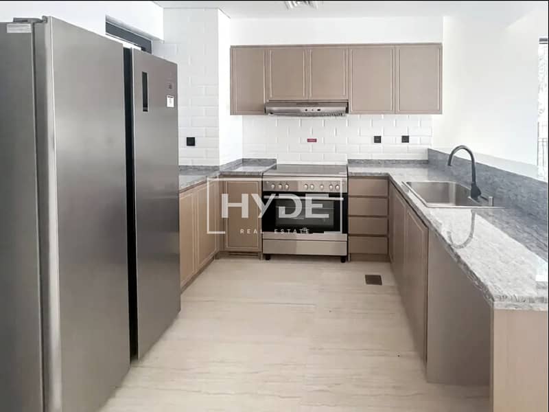 Corner End Unit || Vacant || Brand New | - Image 6