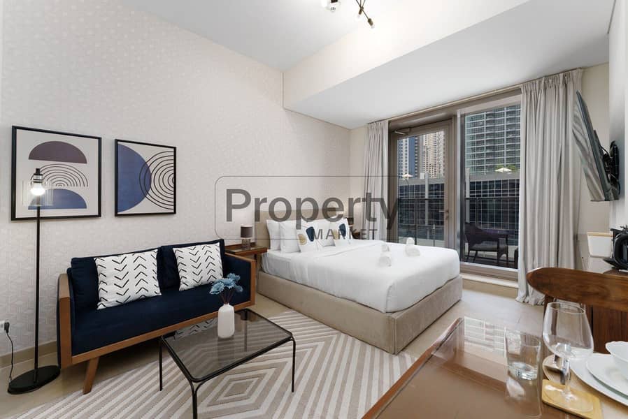 Chic Studio | Fully Furnished | Balcony | Vacant