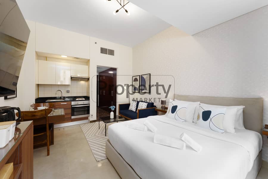 Chic Studio | Fully Furnished | Balcony | Vacant