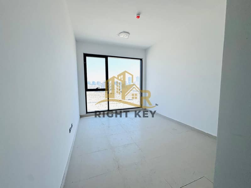 BRAND NEW 3BHK +MAID WITH BATHROOM ONLY 160K/ HIGHER FLOOR - Image 7