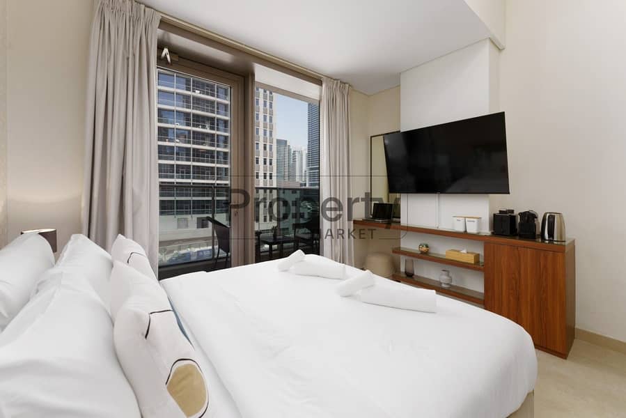 Chic Studio | Fully Furnished | Balcony | Vacant