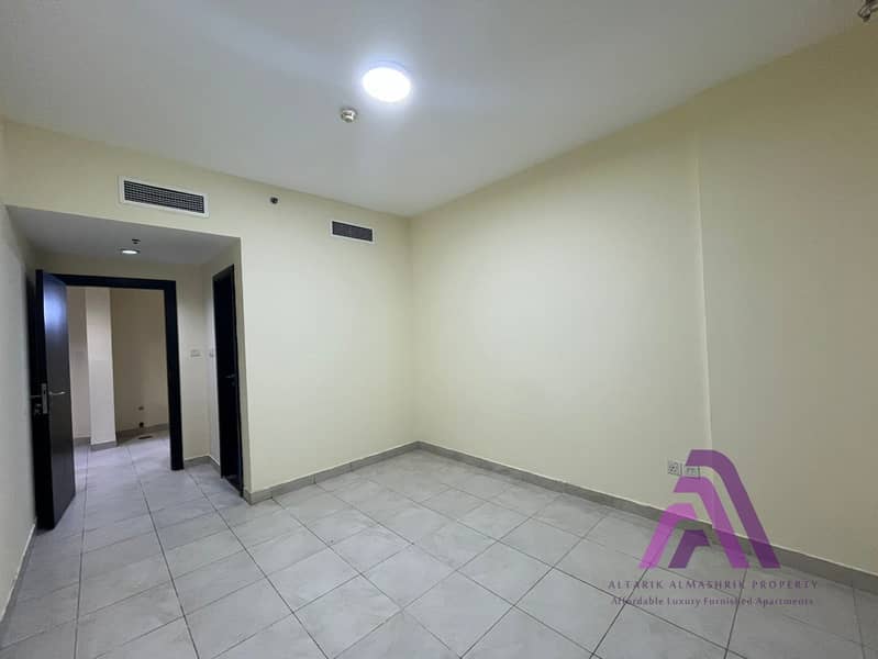 Prime Location Ready to move Vacant 1Bed with Balcony