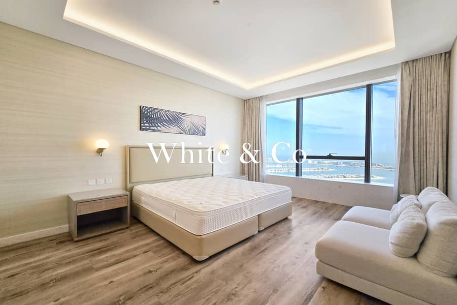 Corner Unit | Available | Upgraded Furnishing