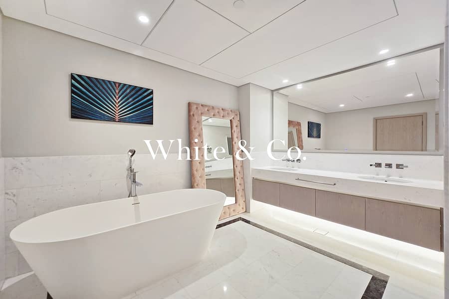 Corner Unit | Available | Upgraded Furnishing - Image 9