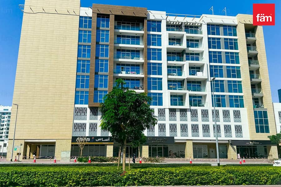 2 parkings | Maid I High ROI I Exclusive - Image 8