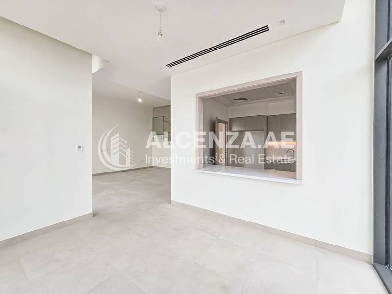 Corner Unit | Big Garden | Vacant 4BR + Maids