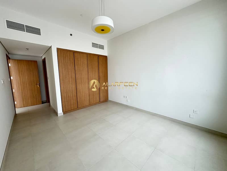 Spacious 1BR | Close Kitchen | All Amenities