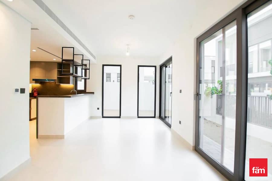 Unique Location | Singe Row | Huge Plot/Green View