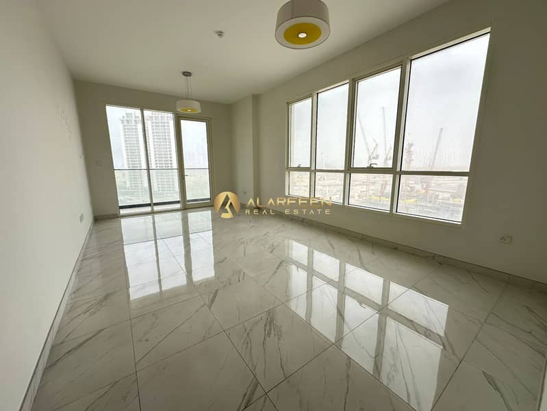 Spacious 1BR | Close Kitchen | All Amenities