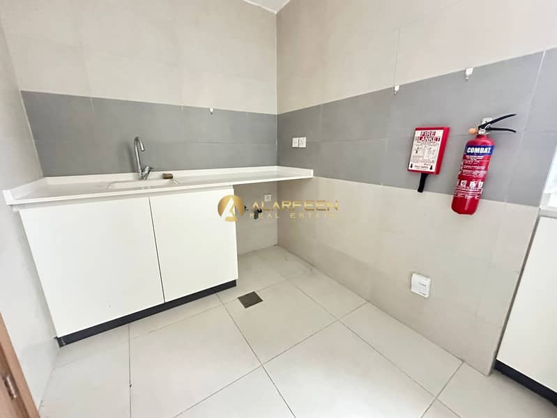 Spacious 1BR | Close Kitchen | All Amenities