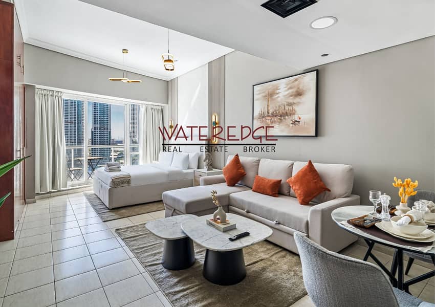 Next to Metro | Prime Location | Lake view - Image 8