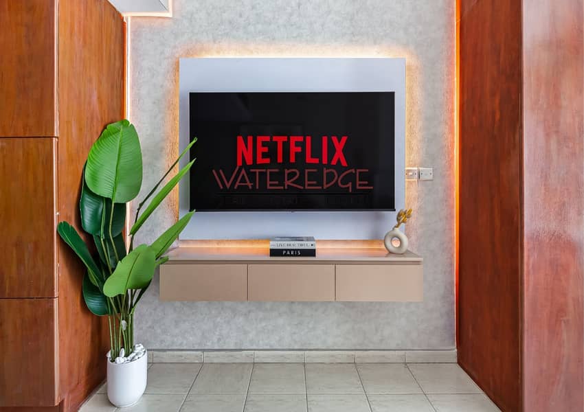 Next to Metro | Prime Location | Lake view - Image 12