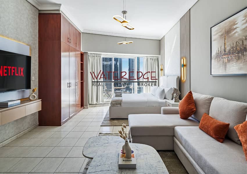 Next to Metro | Prime Location | Lake view - Image 13