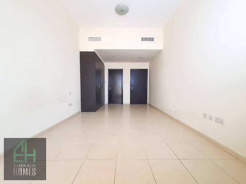 Spacious Apartment |Fully Furnished |Prime Location