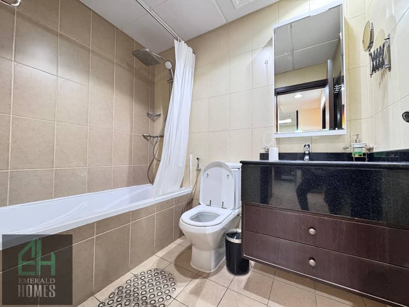 Spacious Apartment |Fully Furnished |Prime Location