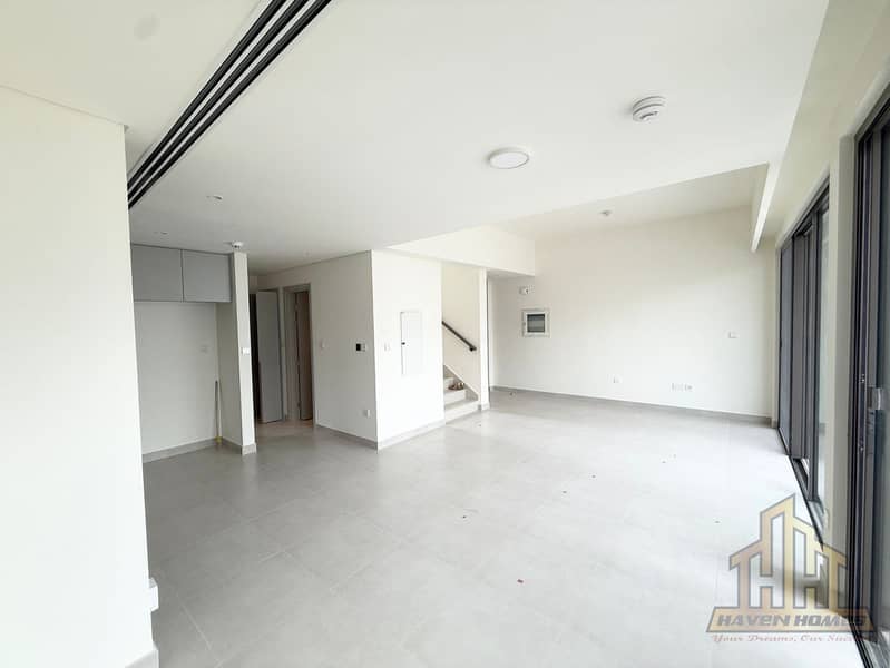 Sun-Filled Home | Contemporary Design | Vacant