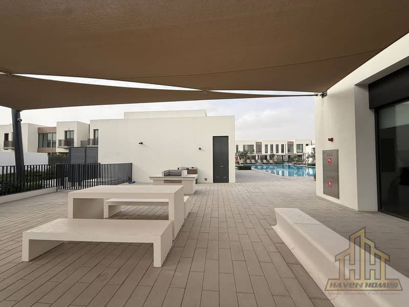 Sun-Filled Home | Contemporary Design | Vacant - Image 24