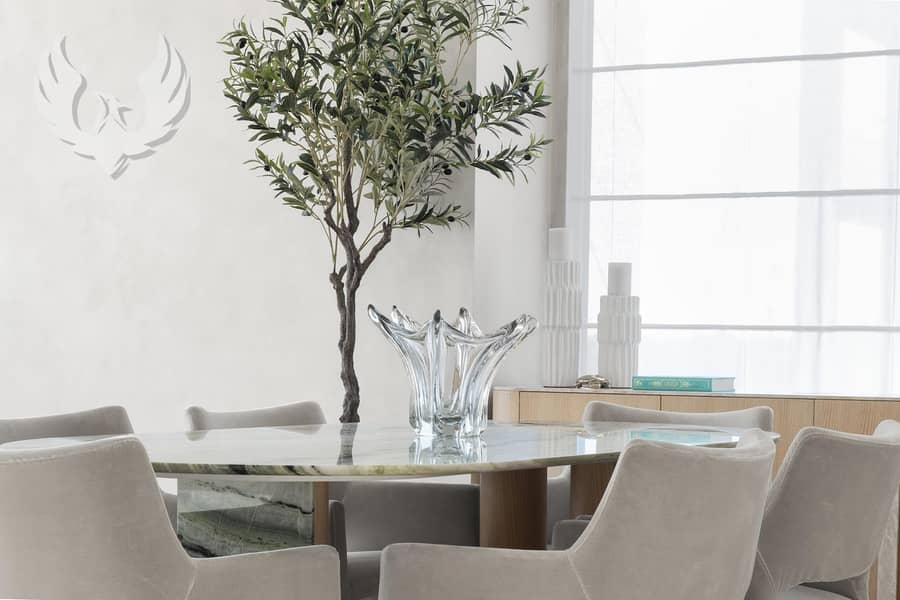 Direct Canal View | Vacant | Upgraded | Best Deal - Image 9