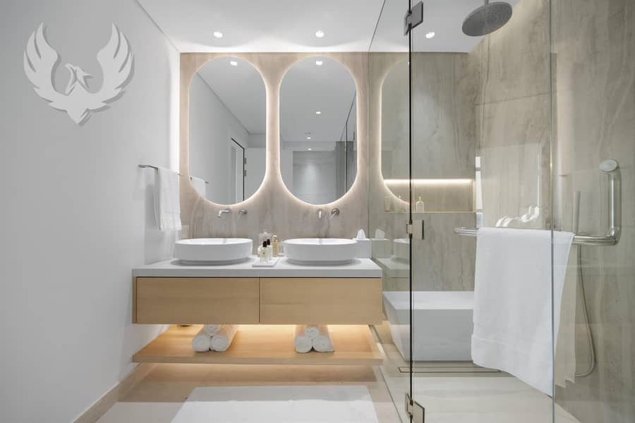 Direct Canal View | Vacant | Upgraded | Best Deal - Image 23