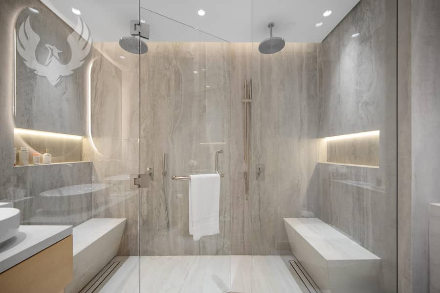 Direct Canal View | Vacant | Upgraded | Best Deal - Image 24