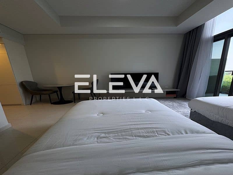 FULLY FURNISHED LUXURY STUDIO | HIGH-END FINISH | PRIME LOCATION