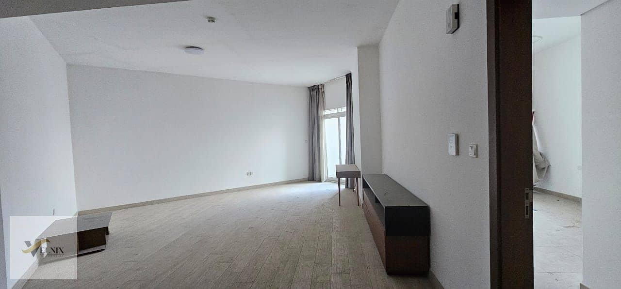 Unfurnished | Stylish 1-Bedroom | Azizi Aliyah - Image 7