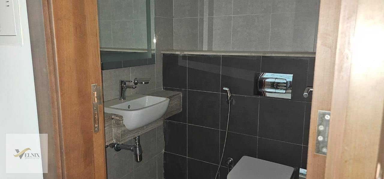 Unfurnished | Stylish 1-Bedroom | Azizi Aliyah - Image 14