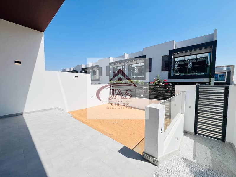 5 BED + MAIDS | BRAND NEW | NEXT TO PAVILLION | 3535 SQFT - Image 17