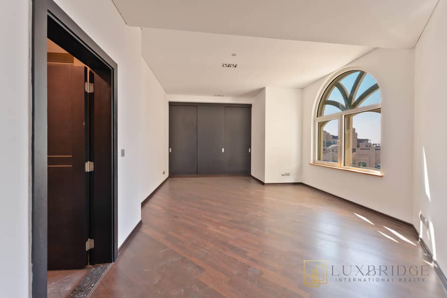 Stunning Views | Fully Upgraded | Penthouse - Image 15