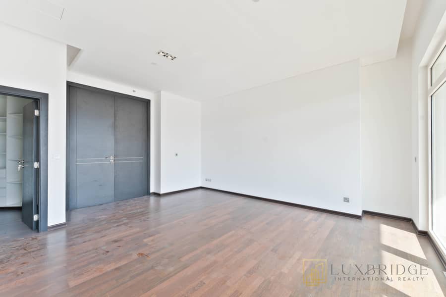 Stunning Views | Fully Upgraded | Penthouse - Image 18