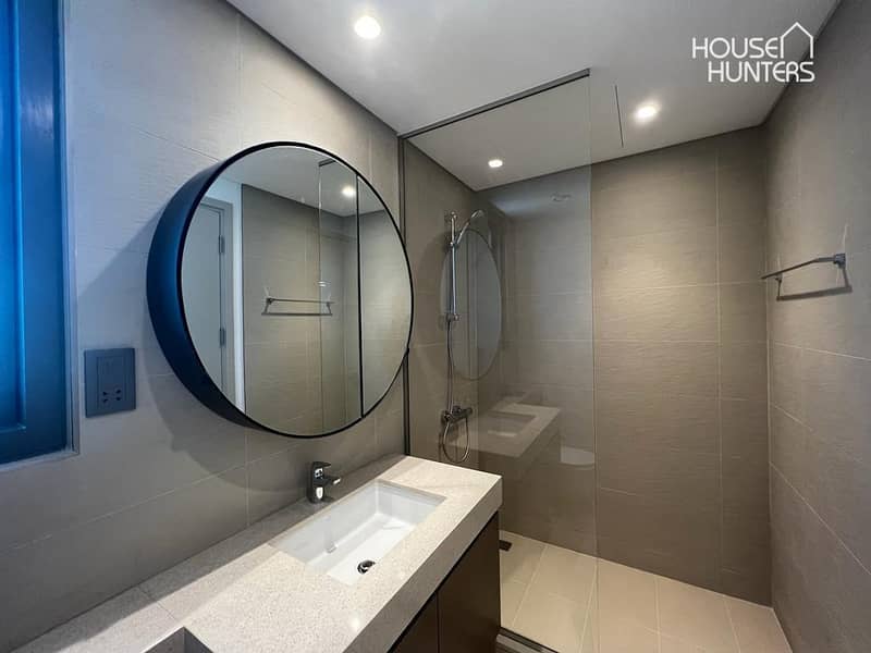 One of a kind | Renovated | Big living area - Image 7