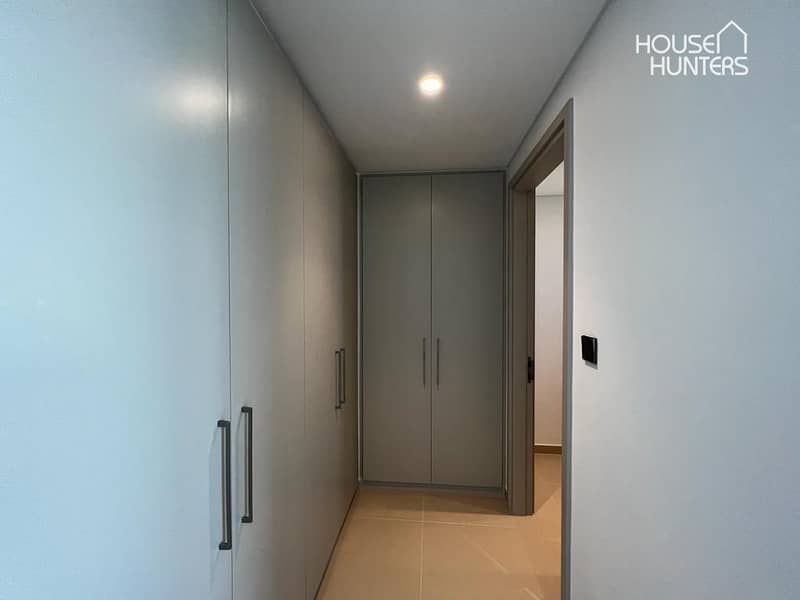 One of a kind | Renovated | Big living area - Image 8