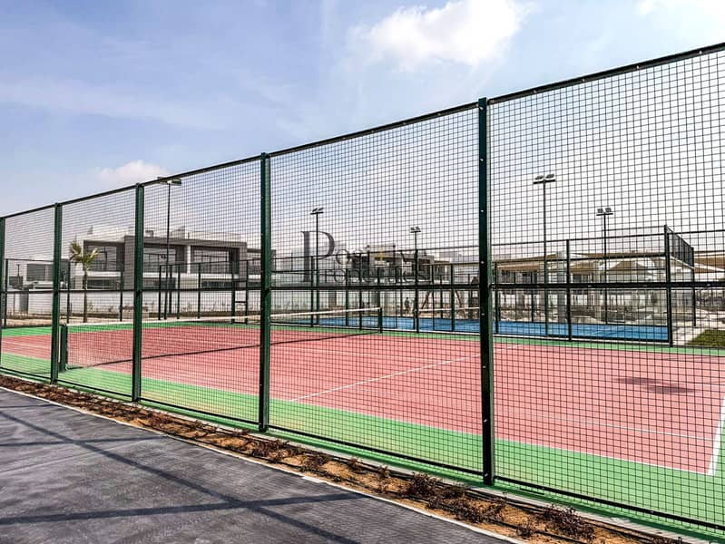 Single Row | Beachfront Living | Premium Villa - Image 11