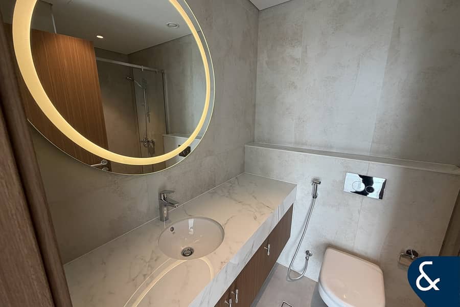 Brand New One Bed | Spacious | Mid-Floor - Image 11