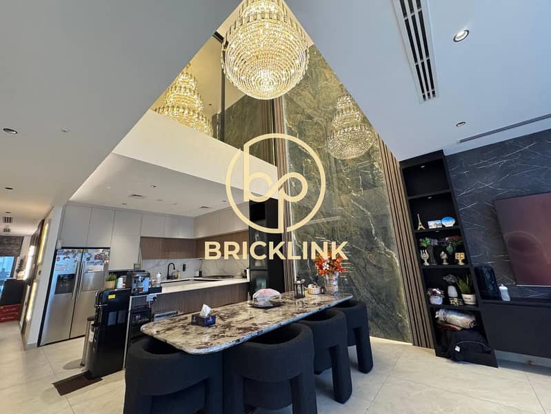 Luxury Upgraded 4BR Townhouse | Single Row | 3,320 Sqft