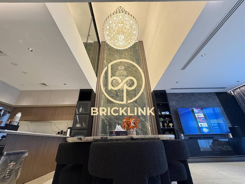 Luxury Upgraded 4BR Townhouse | Single Row | 3,320 Sqft