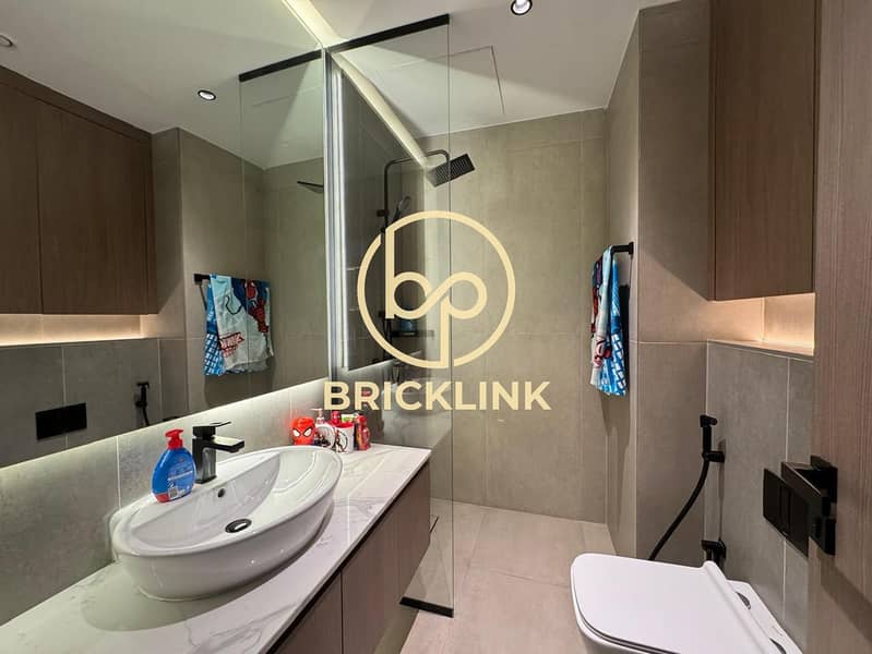 Luxury Upgraded 4BR Townhouse | Single Row | 3,320 Sqft - Image 17