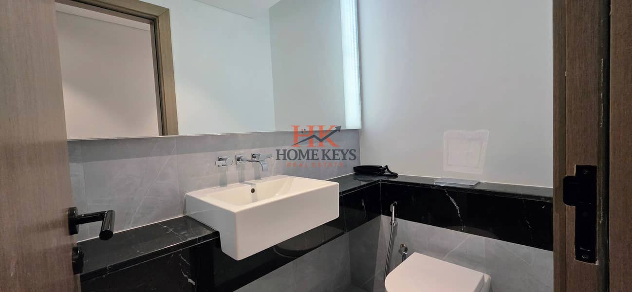 Top Floor Spacious 3 Bedrooms Penthouse || Sea & Burj Al Arab Views || All Bills Included - Image 22