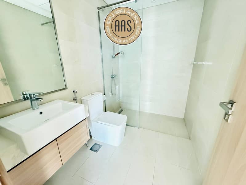 WOW BIG APARTMENT IN 100K CALL NOW