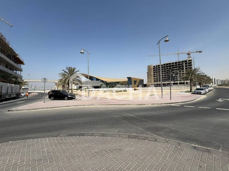 Bigger Layout | Close to Metro | Closed Kitchen - Image 8