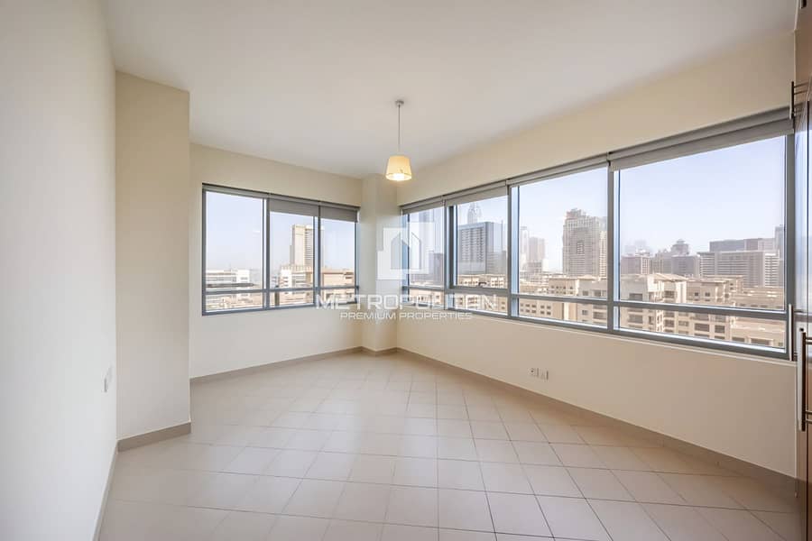 Golf and Lake View | Ready to Move In | Mid Floor - Image 14