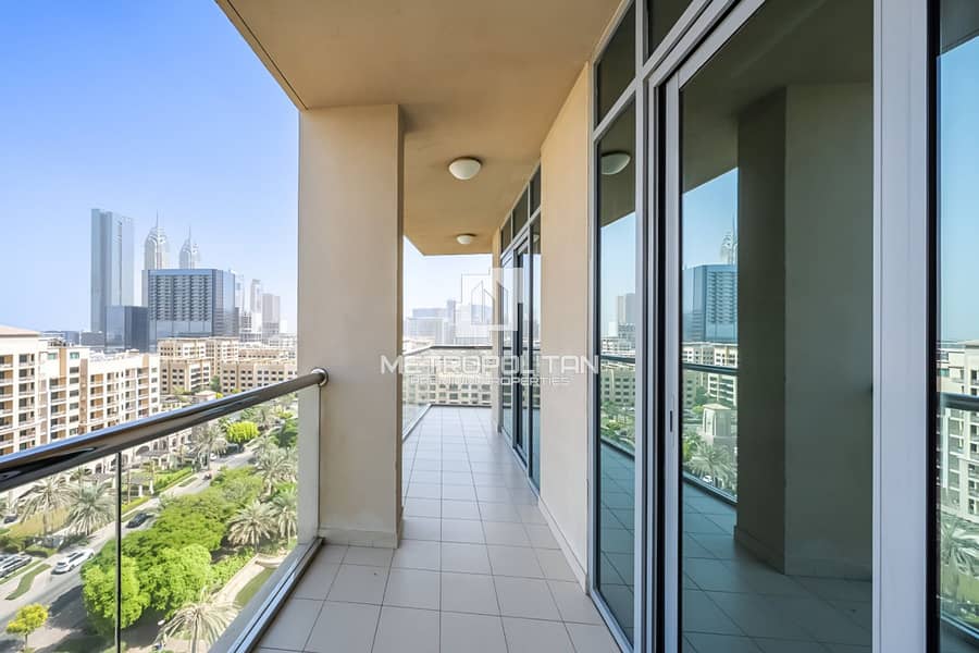 Golf and Lake View | Ready to Move In | Mid Floor - Image 19