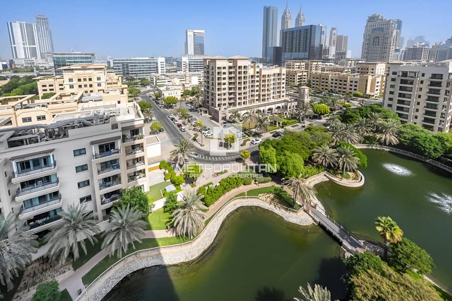 Golf and Lake View | Ready to Move In | Mid Floor - Image 21