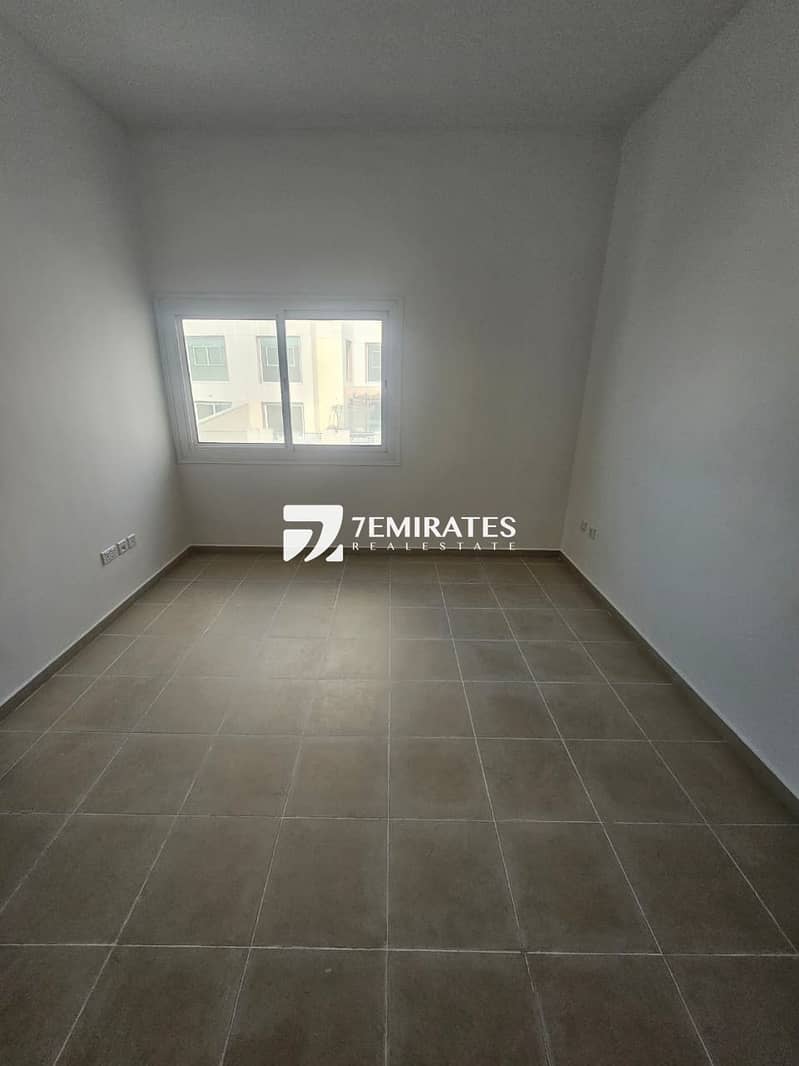 Huge Hall | Closed Kitchen | Ready To Move In