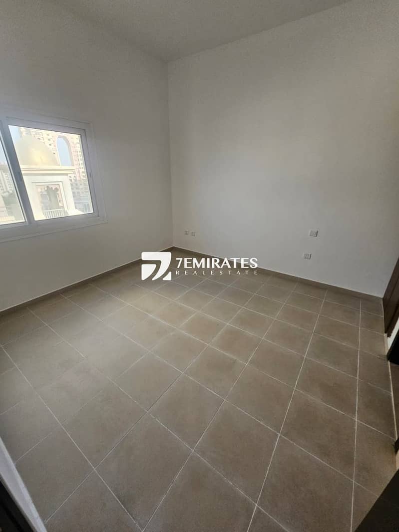 Huge Hall | Closed Kitchen | Ready To Move In